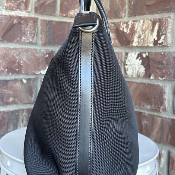 SOLD Gucci Web Duffle Bag Techno Canvas Medium - Picture 3 of 9